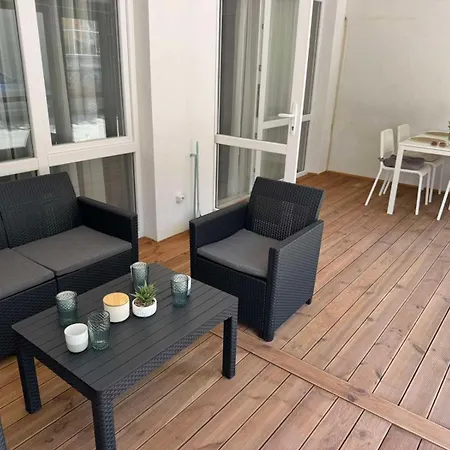 La Terrassa 7 アパート